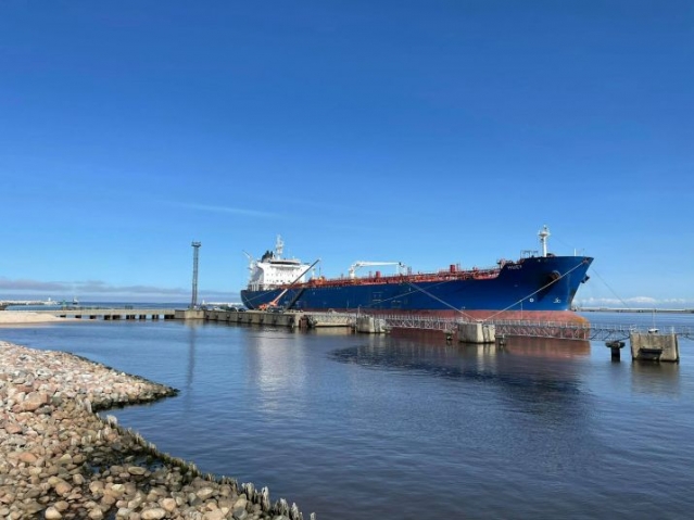 Ship repair at Ventspils port