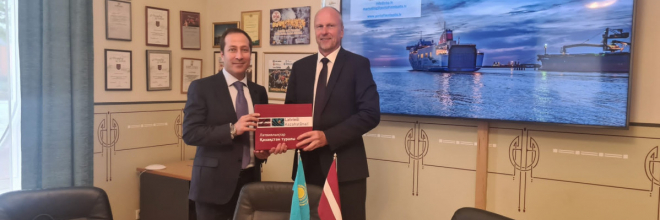 Attīstās sadarbība starp Kazahstānu un Ventspils brīvostu